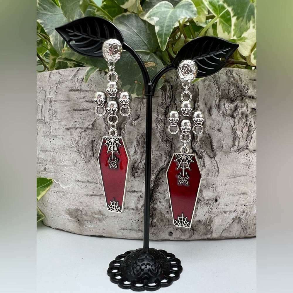Statement Skull Goth Dangle Earrings - Vampire Co… - image 5
